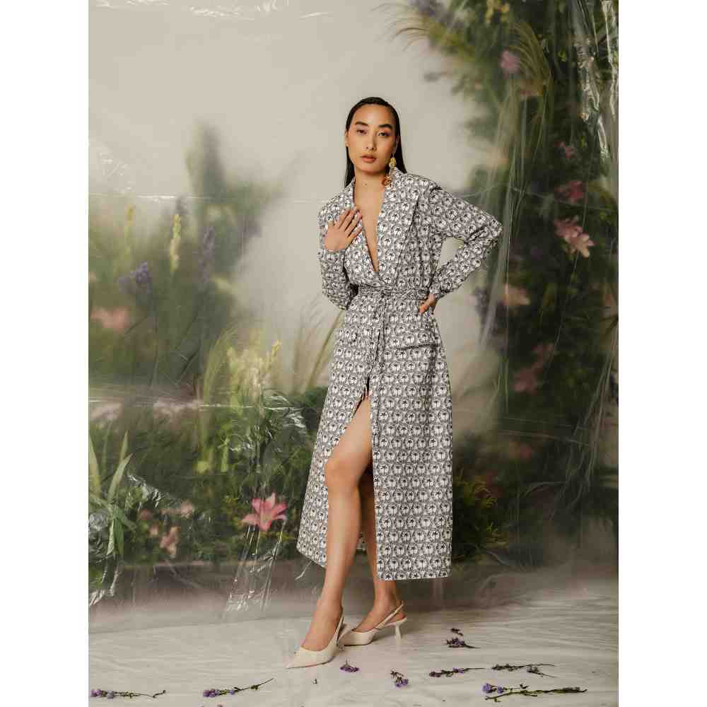 THE IASO Black and White Toyo Long Coat