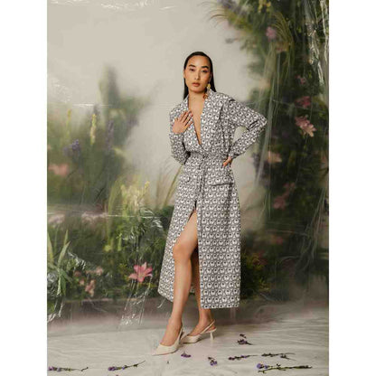 THE IASO Black and White Toyo Long Coat