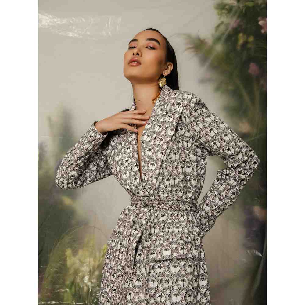 THE IASO Black and White Toyo Long Coat