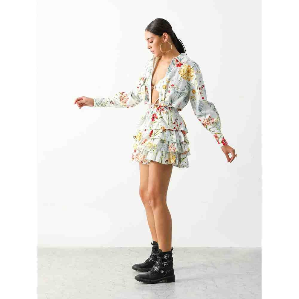 THE IASO White Feyre Matching Jacket, Skirt and Bralette (Set of 3)