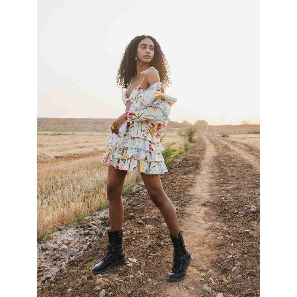 THE IASO White Feyre Matching Jacket, Skirt and Bralette (Set of 3)