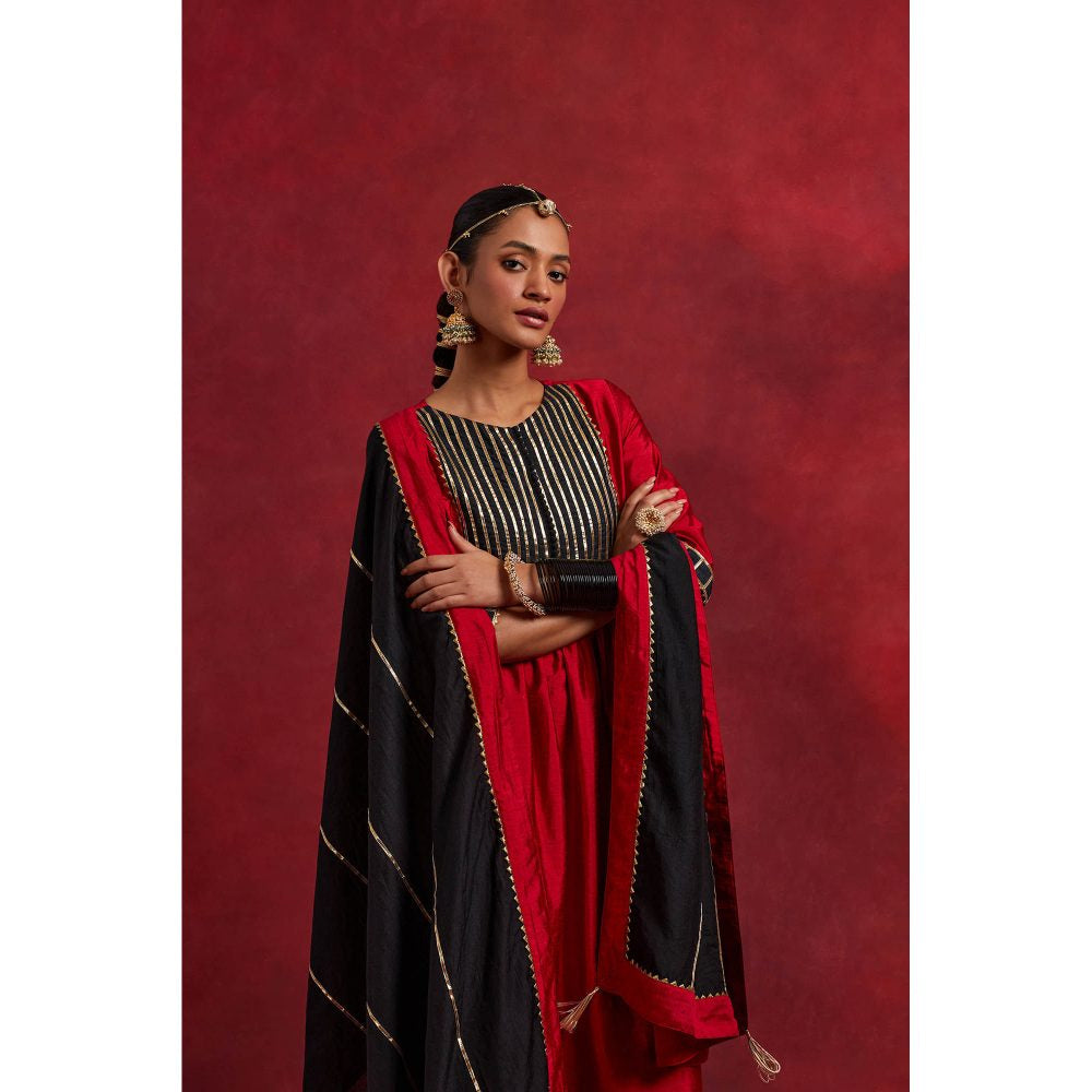 The Indian Cause Red Black Raw Silk Gauhar Kurta With Palazzo And Dupatta (Set of 3)