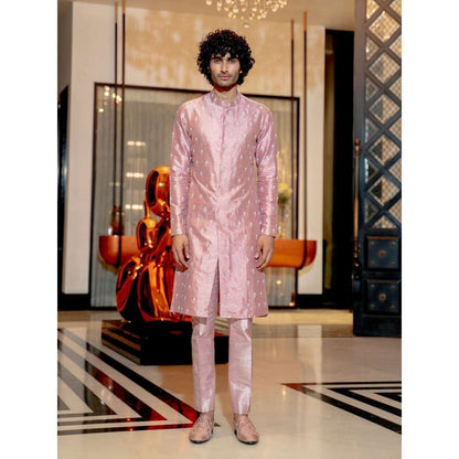 Varun Chakkilam Onion Pink Geometric Kurta with Pant (Set of 2)