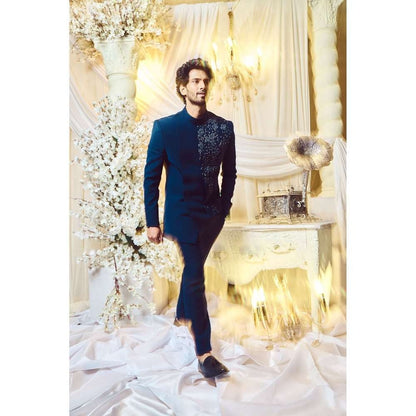 Varun Chakkilam Prussian Navy Bandhgala Kurta with Trouser (Set of 2)