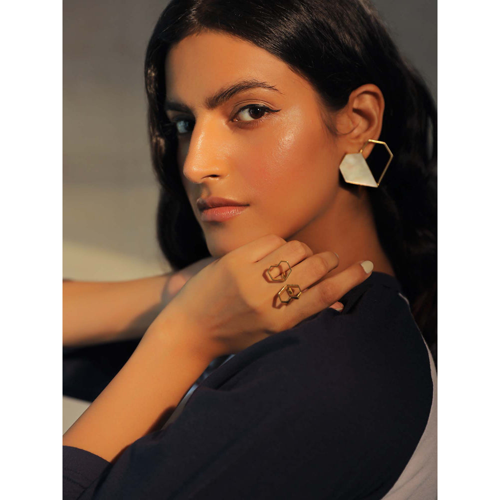 VARNIKA ARORA Twin- 22K Gold Plated Mother Of Pearl Studs Heart Earrings