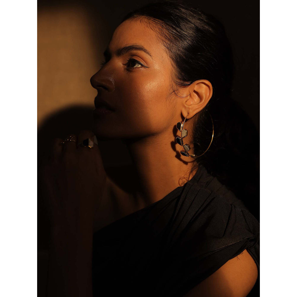 VARNIKA ARORA Galah- 22K Gold Plated Black Onyx And White Mother Of Pearl Heart Hoops Earrings