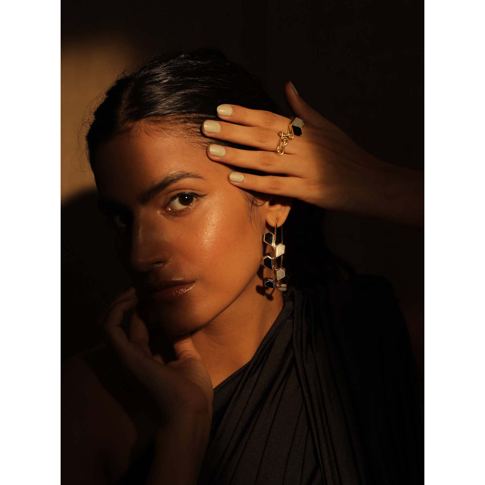 VARNIKA ARORA Galah- 22K Gold Plated Black Onyx And White Mother Of Pearl Heart Hoops Earrings