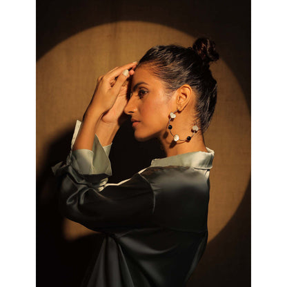 VARNIKA ARORA Array- 22K Gold Plated White Mother Of Pearl And Black Onyx Heart Hoops Earrings