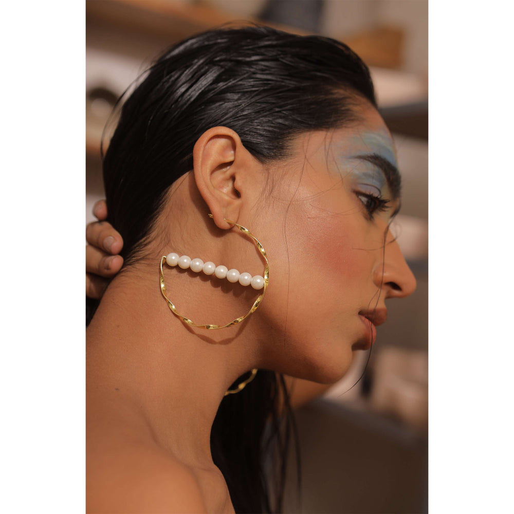 VARNIKA ARORA Zia Earrings
