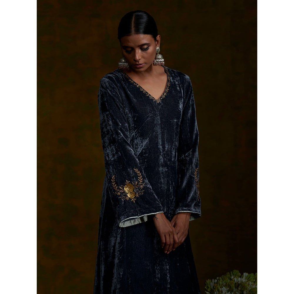 WeaverStory Navy Blue Velvet Tunic With Zardosi With Silver Tissue Pants (Set of 2)