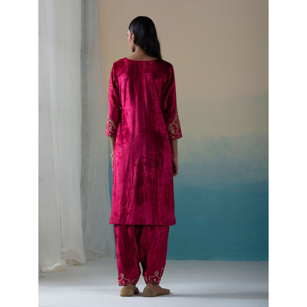 WeaverStory Maroon Pure Velvet Zardozi Kurta with Salwar and Organza Dupatta (Set of 3)