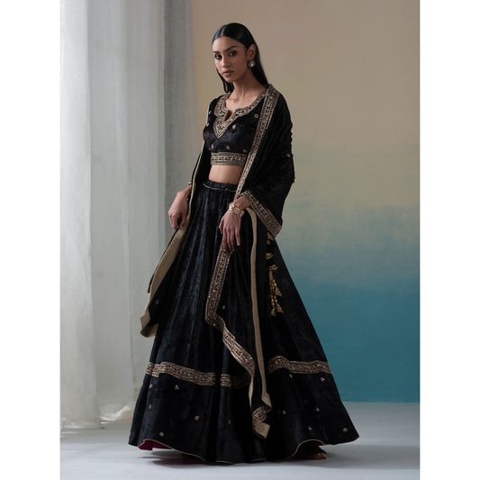 WeaverStory Black Velvet Zardozi Kalidaar Lehenga with Blouse and Doshala (Set of 3)