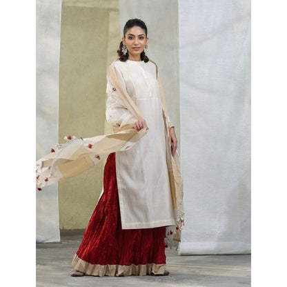 WeaverStory White Handloom Chanderi Kurta with Maroon Wrinkled Skirt and Dupatta (Set of 3)