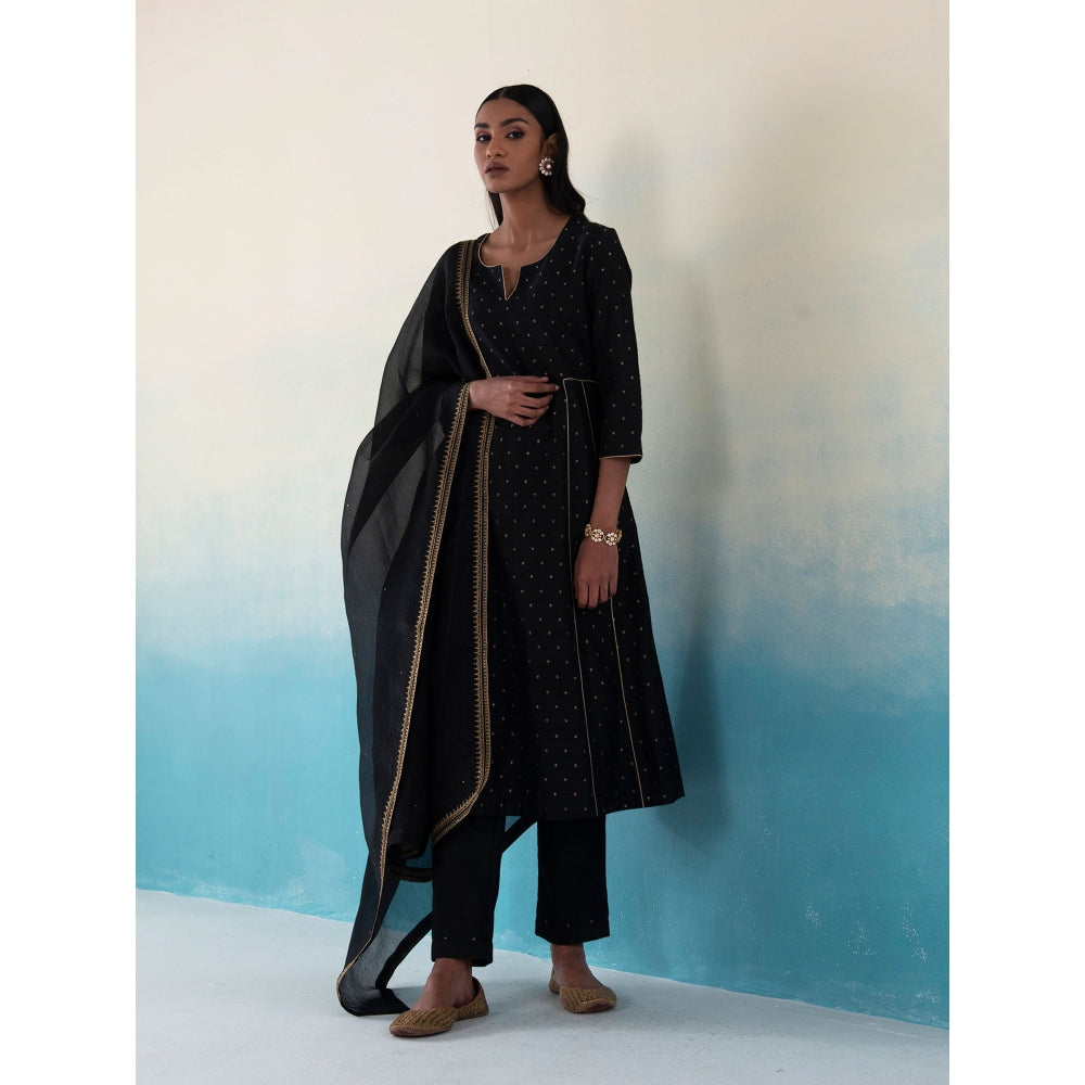 WeaverStory Handloom Black Kurta with Side Panel Tussar Silk Suit with Dupatta (Set of 3)