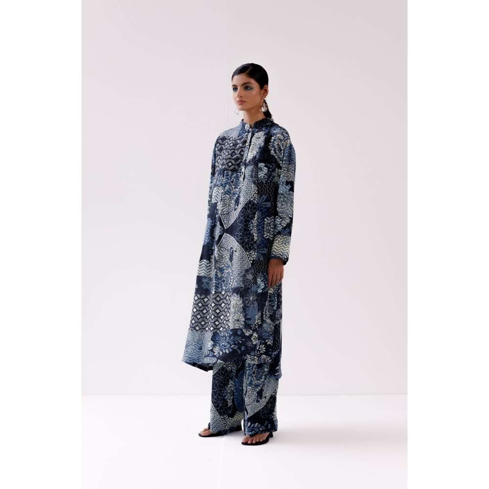 YAVI Ember Kurta - Indigo