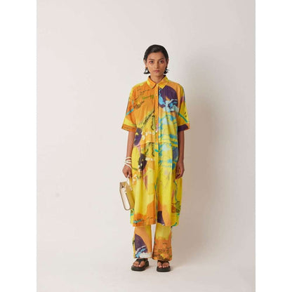 YAVI Women's Barbie Printed Yellow Kurta