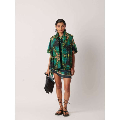 YAVI Women's Kotty Floral & Thread Work Green Jacket