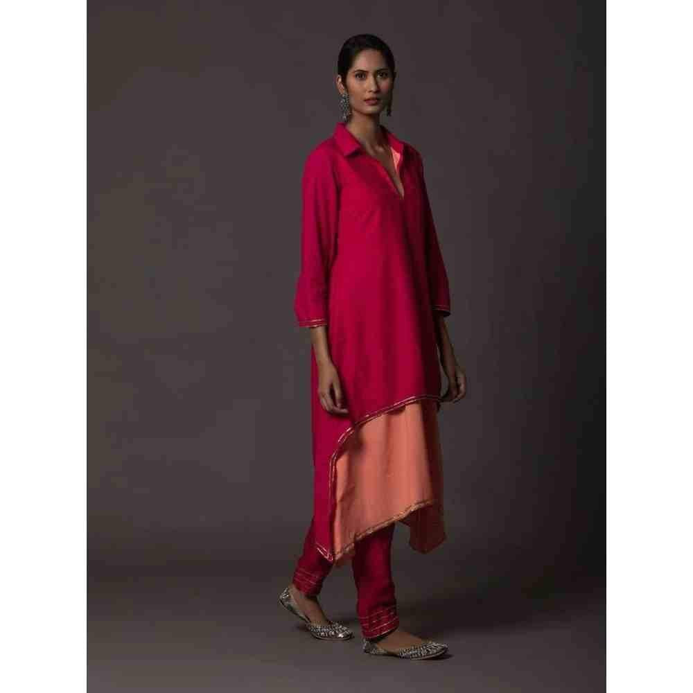 Zanaash Hibiscus- Layered Shirt Style Kurta With Gota Work Phulari (Set Of 2)