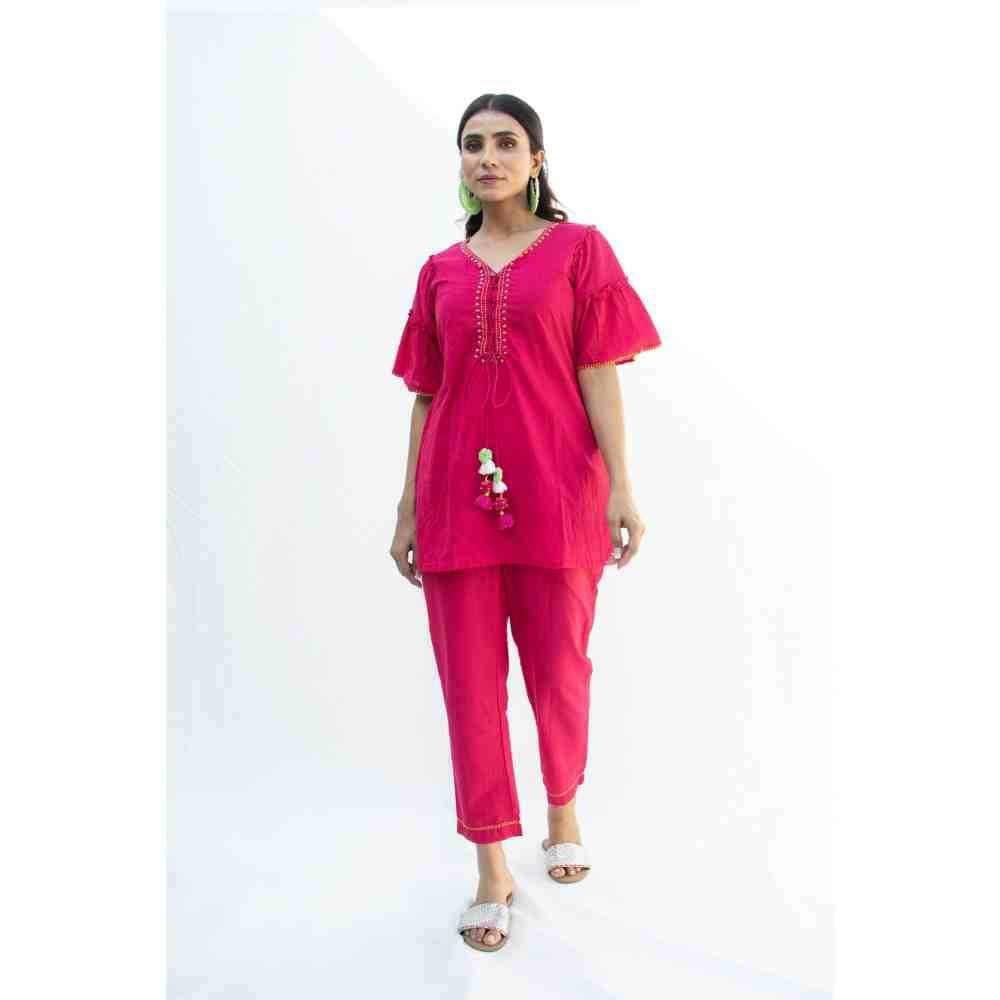 Zanaash Katya - Solid Pink Cotton Co-Ord Set With Katha Embroidery (Set Of 2)