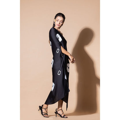 Zeefaa Black Lining Off Shoulder Kaftan