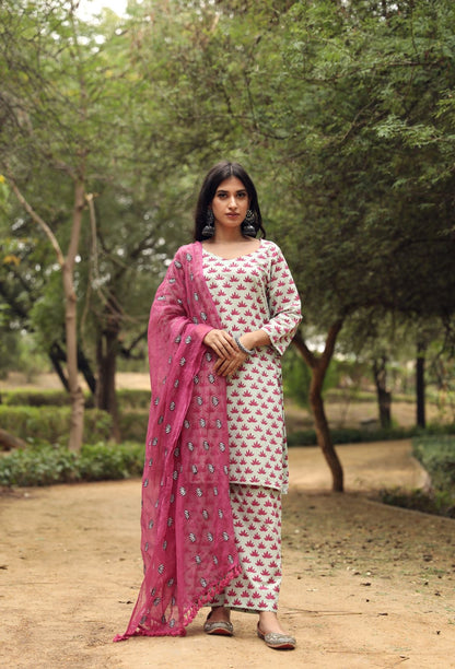 Padmini Pink Straight Set