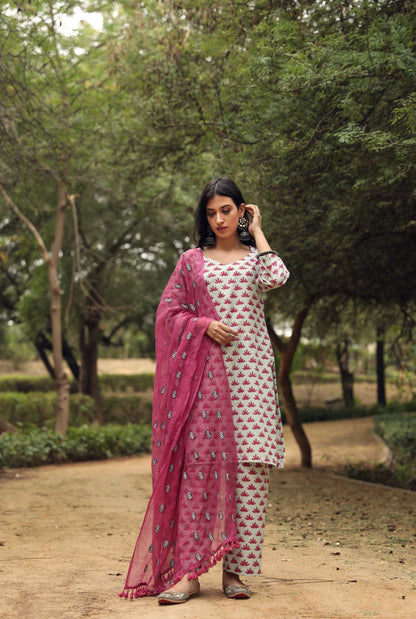 Padmini Pink Straight Set