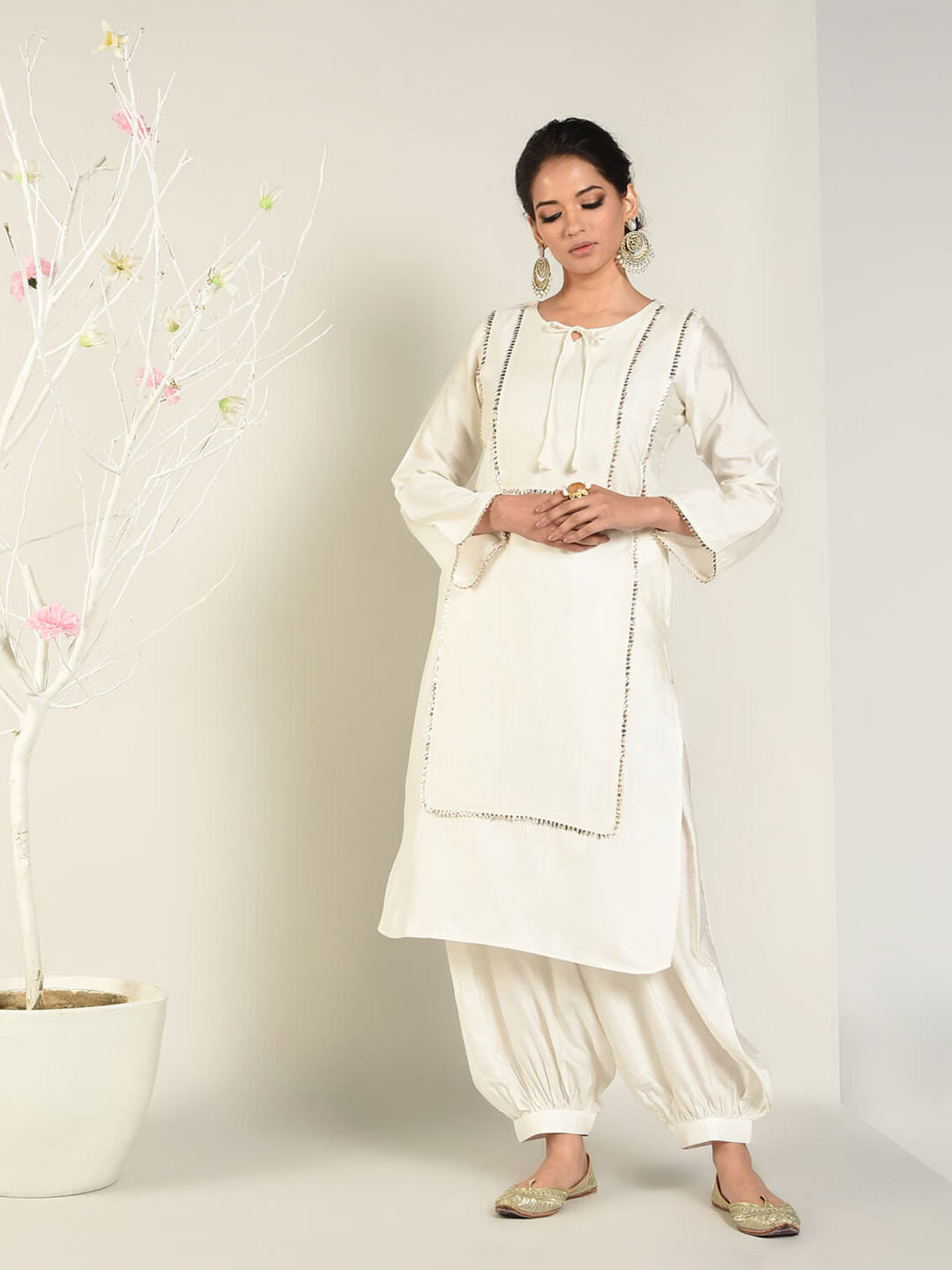 Abhishti Off White Cotton Silk Pathani Front Lace Panels Kurta