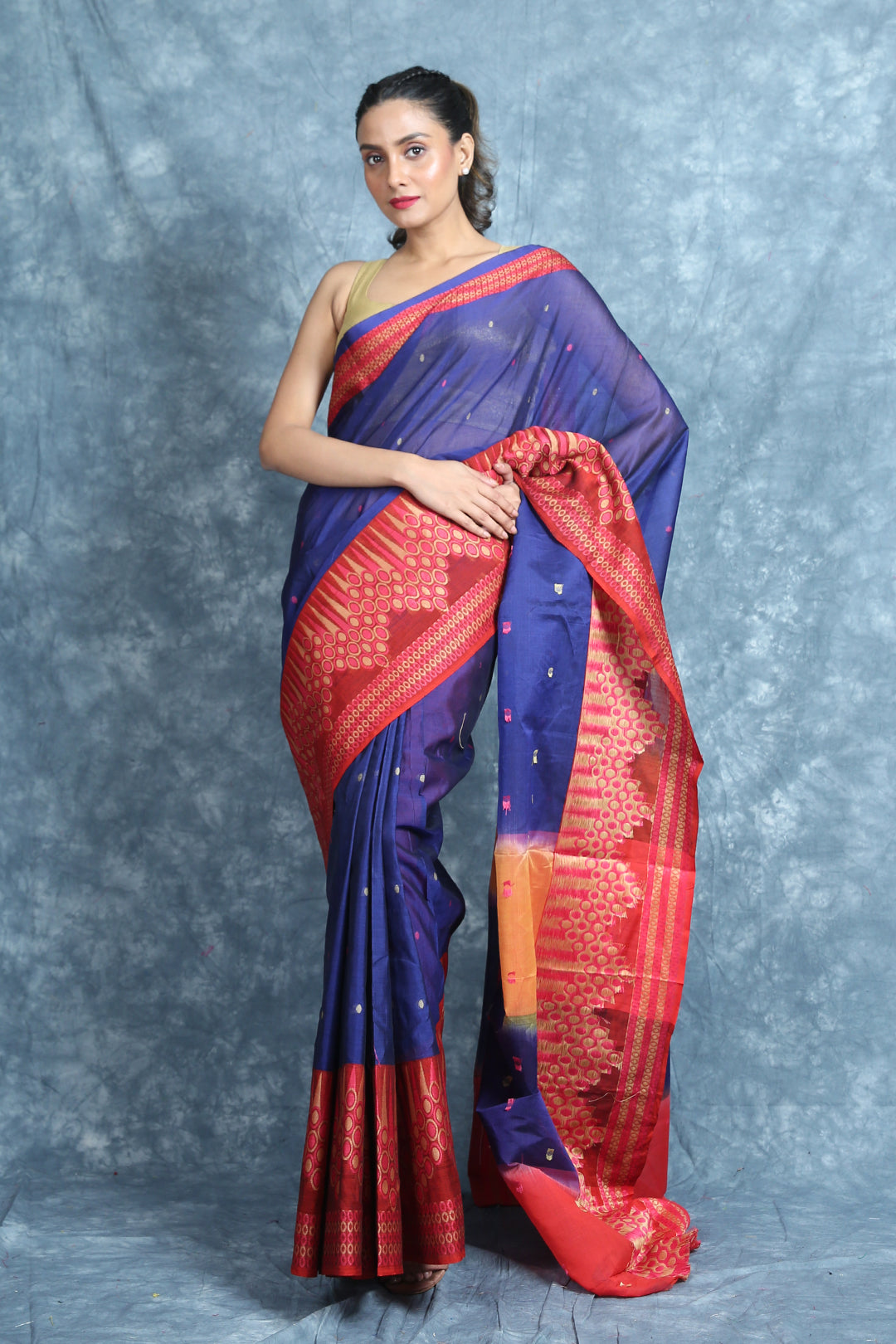 Blue Handloom Saree With Allover Buta freeshipping - Charukriti