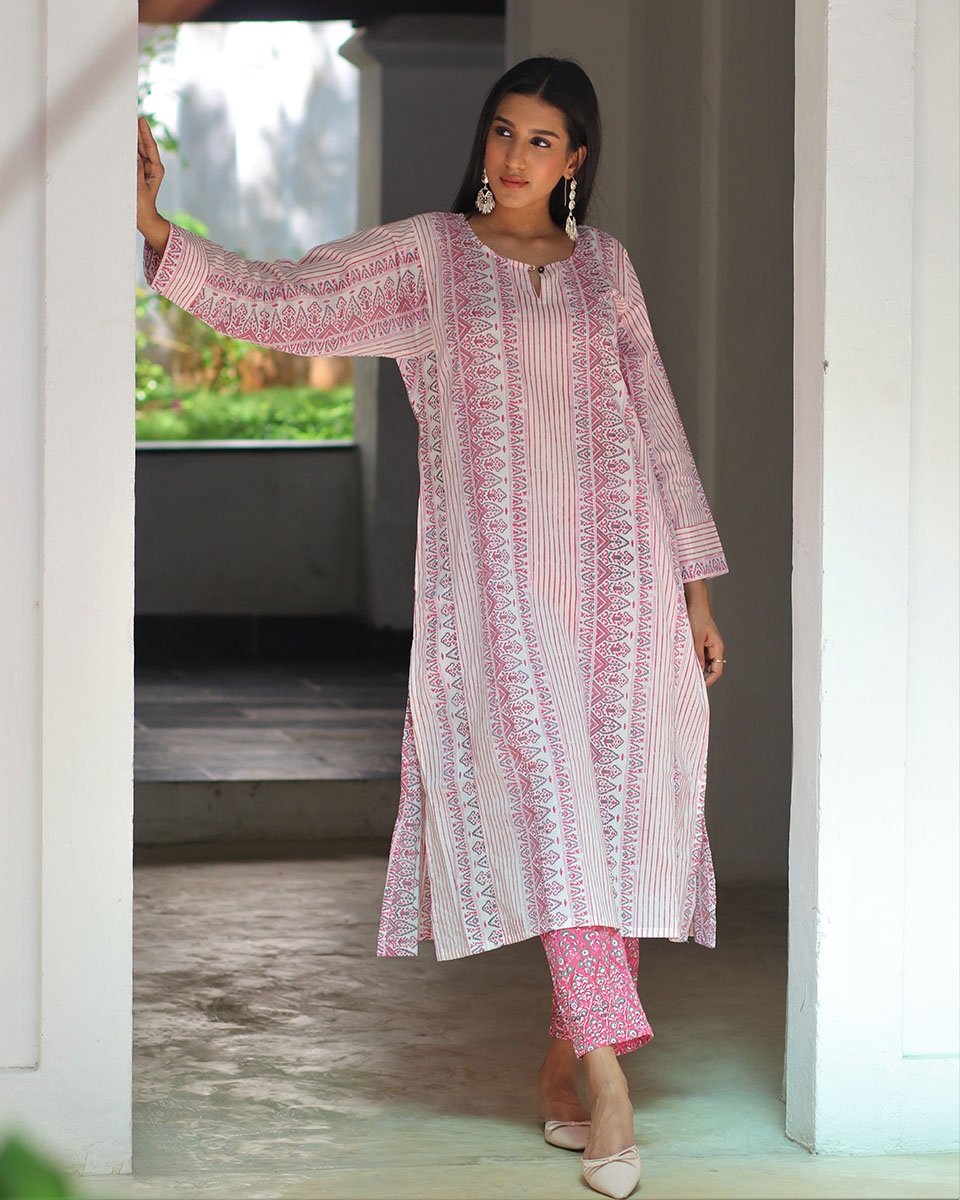 WHITE-PINK HANDPRINTED COTTON KURTI