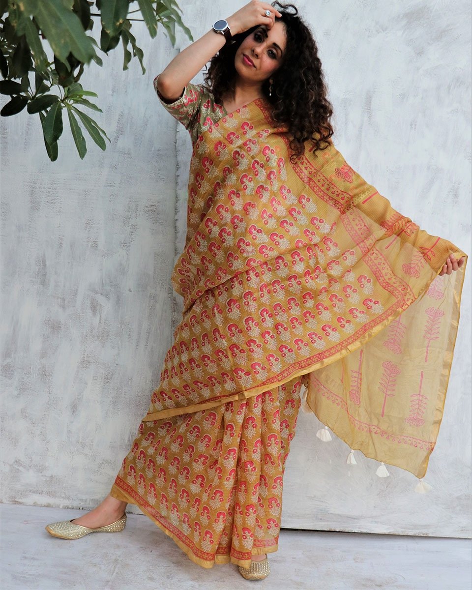 Chidiyaa Olive Linen Saree with Unstitched Blouse
