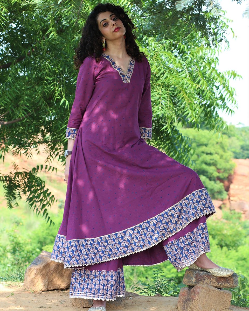 MAUVE HANDPRINTED BOTTOMS WITH GOTA DETAILS