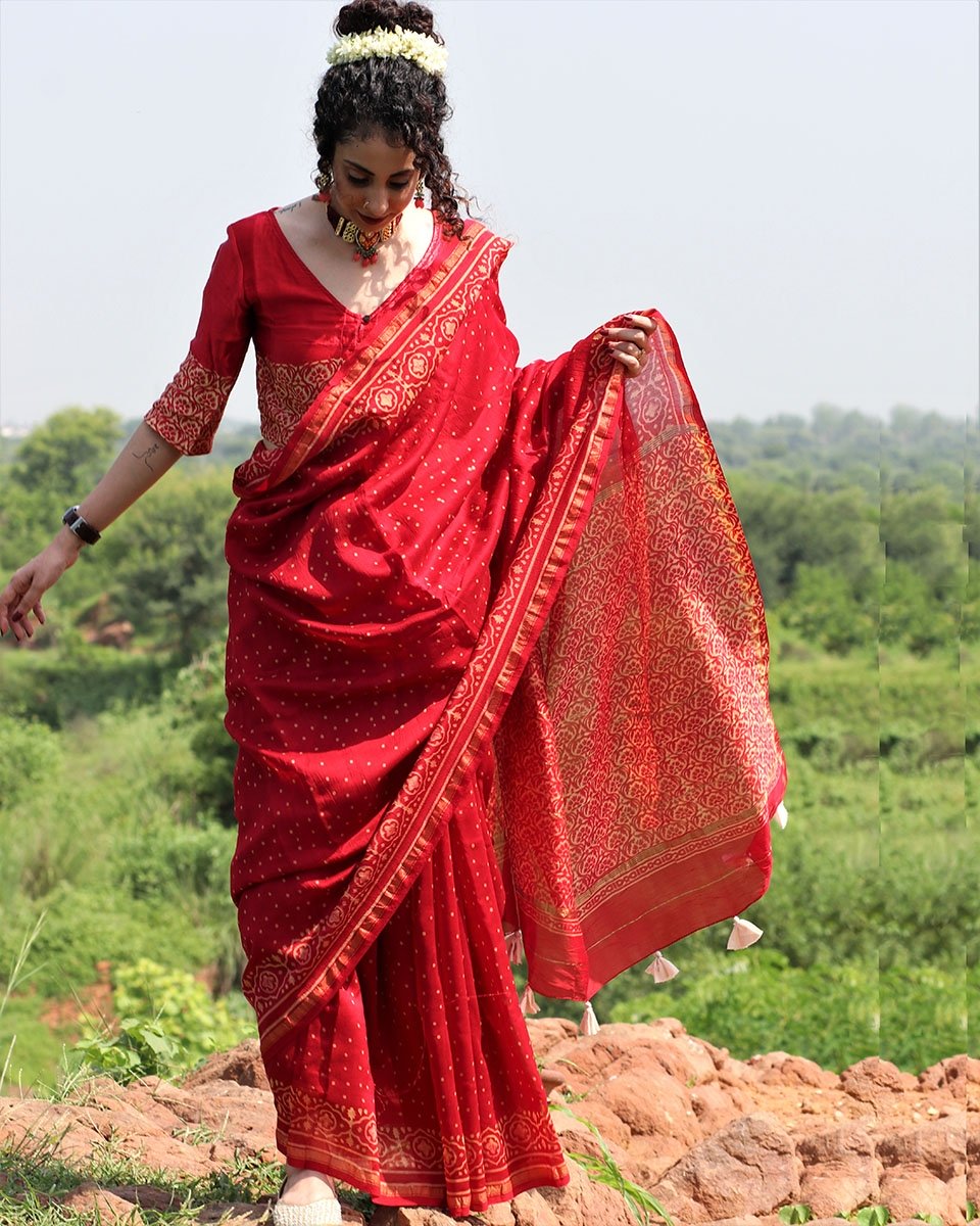 Chidiyaa Red Linen Saree with Unstitched Blouse
