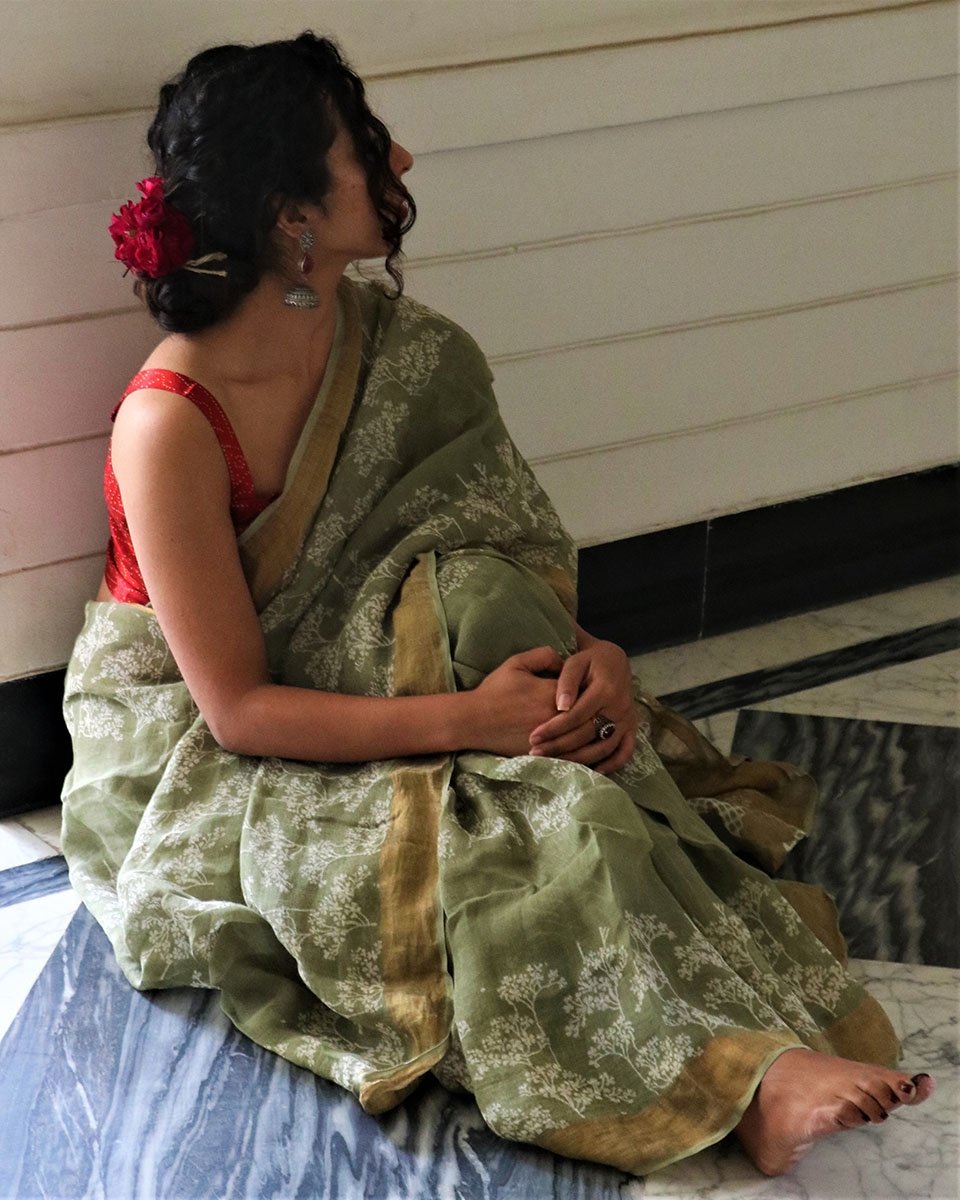 Chidiyaa Sab Green Block Printed Pure Handwoven Linen Saree 2
