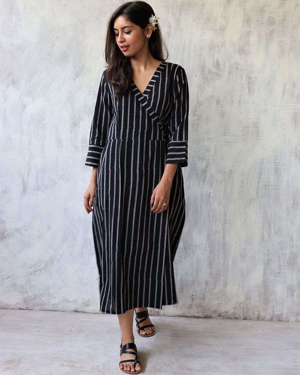 BLACK STRIP HANDPRINTED WRAP DRESS