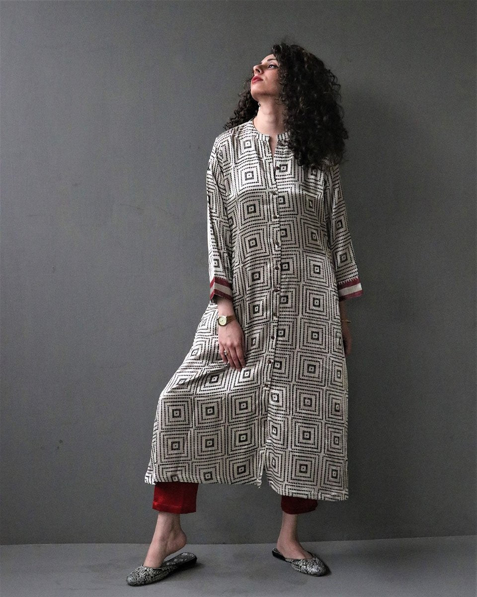 CREAM HANDPRINTED MASHRU SILK KURTI