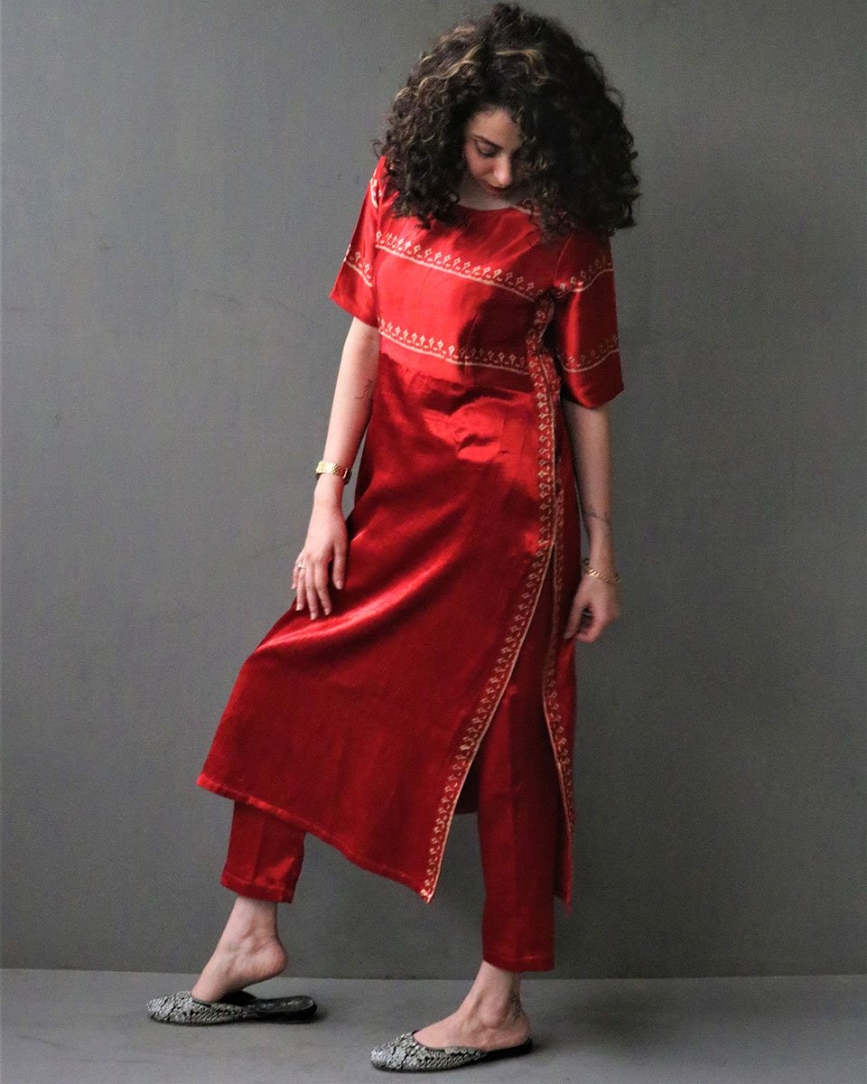 RED HANDPRINTED MASHRU SILK KURTI