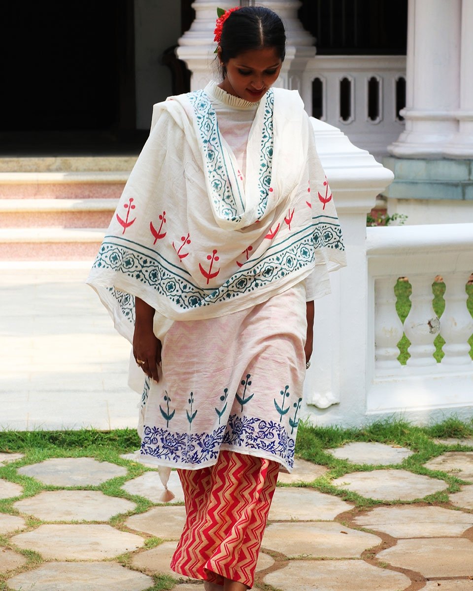 IVORY BLUE BLOCKPRINTED MULMUL FRILL NECK KURTI WITH PINK SLIP AND BOTTOM(SET OF 3)