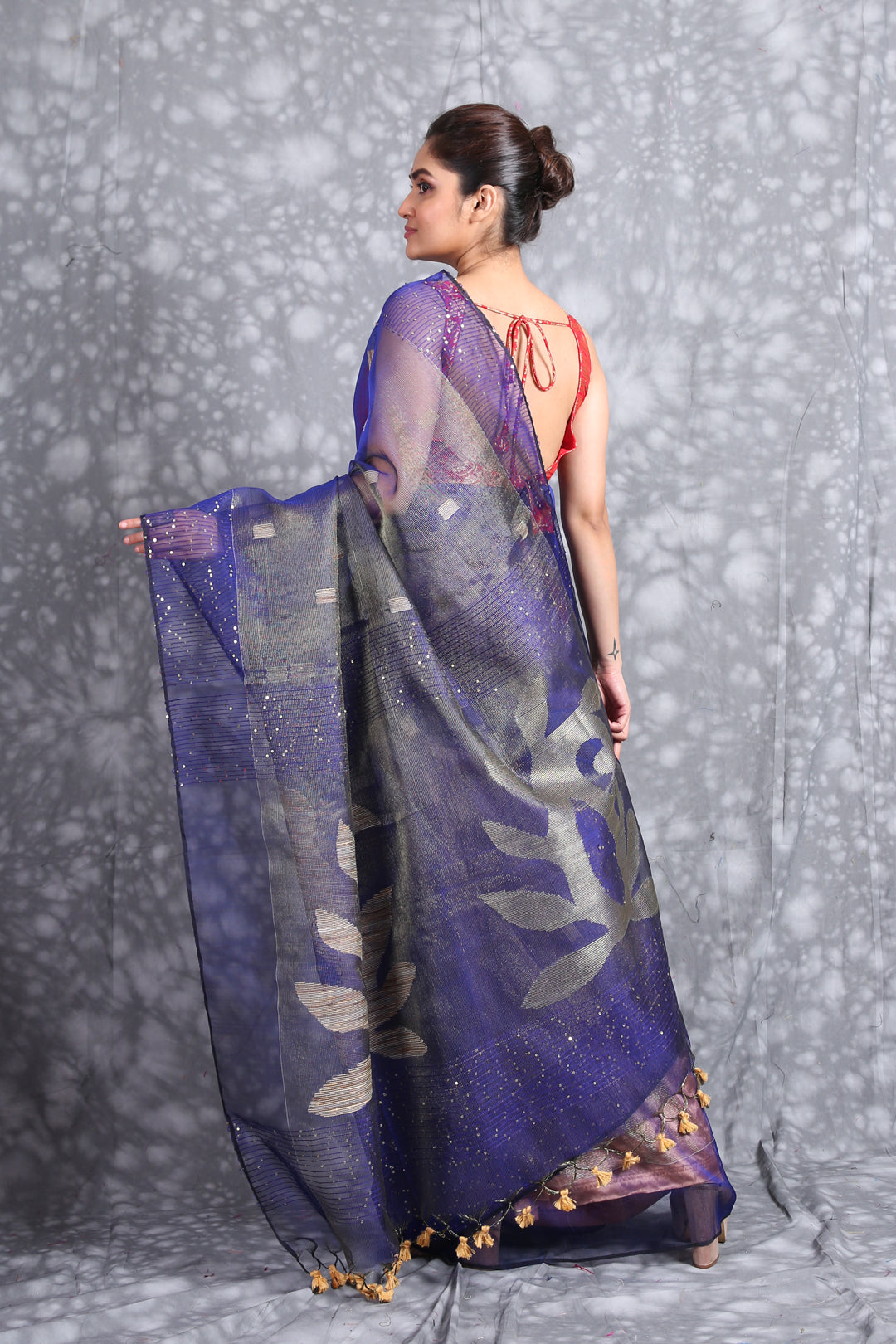 CHARUKRITI Blue Gold-Toned Woven Design Sequinned Pure Silk Saree with Unstiched Blouse